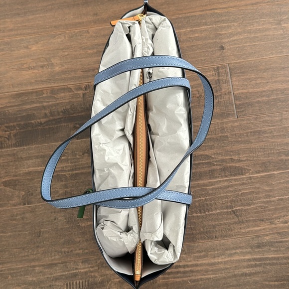 Tory Burch Perry Pebbled Leather Triple Compartment Tote Bluewood. New, No Tags. - Picture 8 of 10